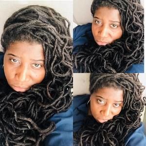 Meet your Posher, Roxanne